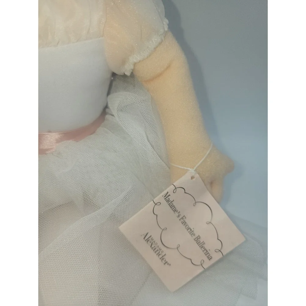 Madame Alexander Favorite Ballerina Soft Plush Doll 61175 White Tutu 18 In 2011